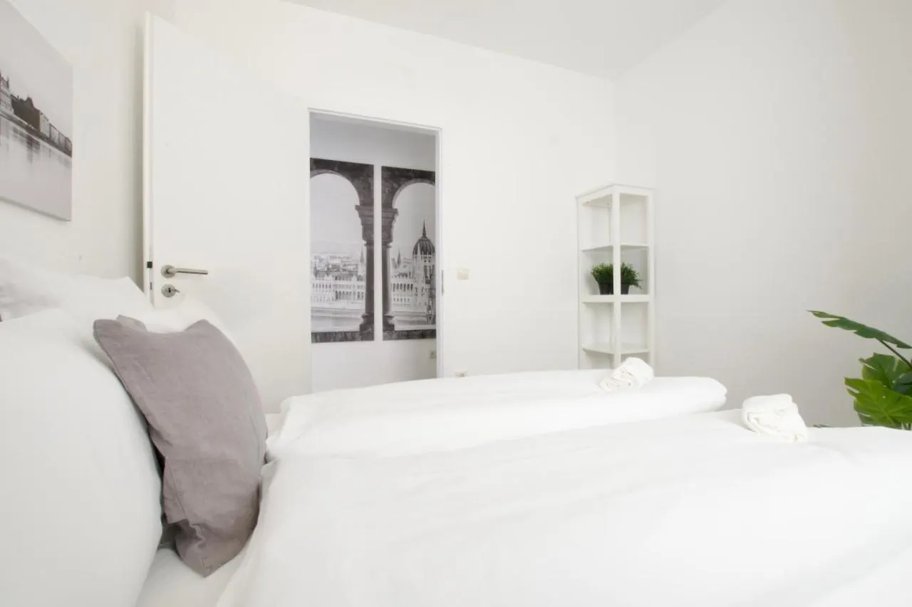 Penthouse Apartment By Hi5 -At The Top Of Budapest