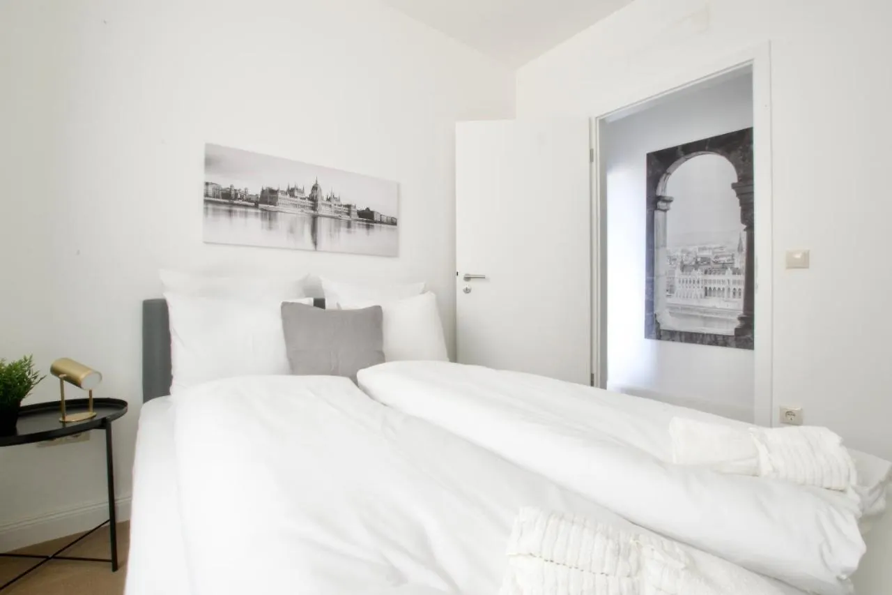 Penthouse Apartment By Hi5 -At The Top Of Budapest 0*,  Ungarn
