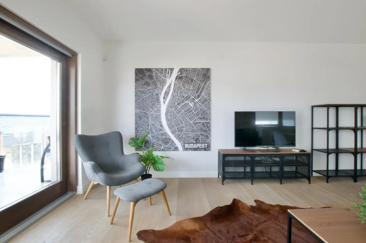 Penthouse Apartment By Hi5 -At The Top Of Budapest 0*,